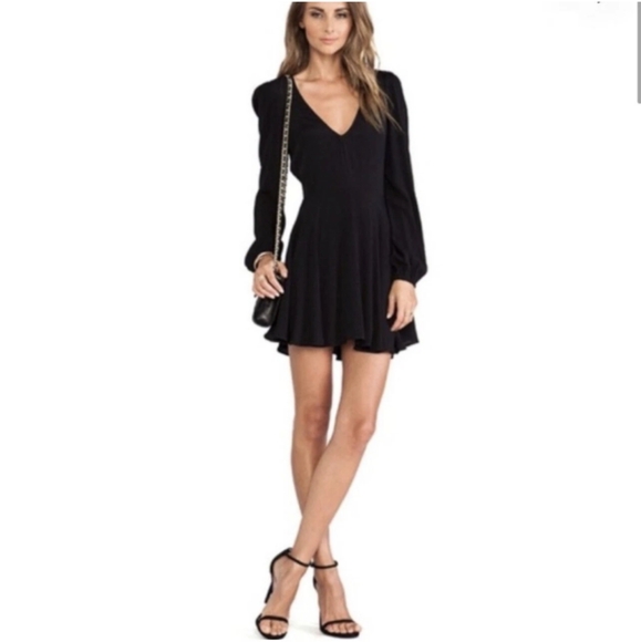 Lovers + Friends Dresses & Skirts - Lovers + Friends Black Mini Sasha Shimmy Dress Small Long Sleeve Size XS